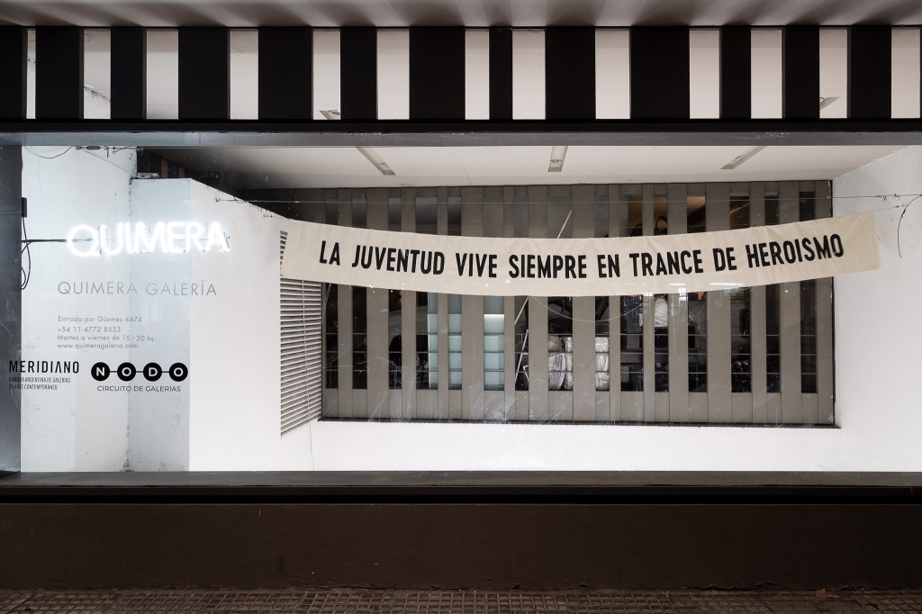 La juventud vive siempre en trance de heroismo